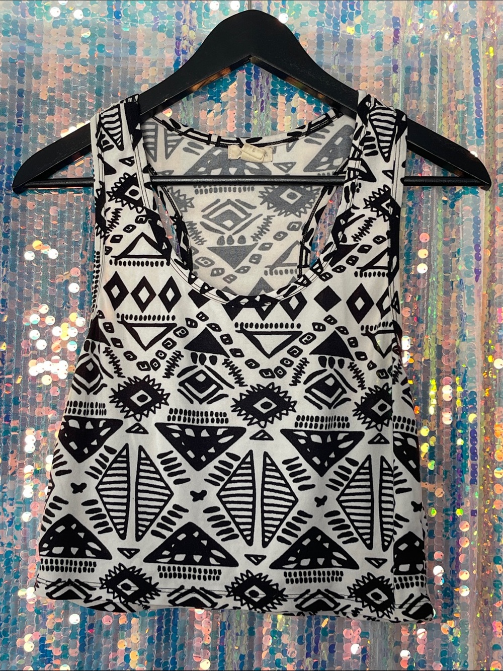 L Black & White Geometric Tribal Tank soft